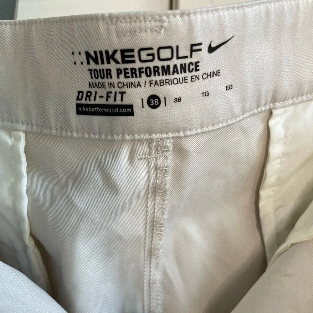 Nike - Men's Golf Tour Performance Dri Fit Shorts - Khaki - Size 38‎